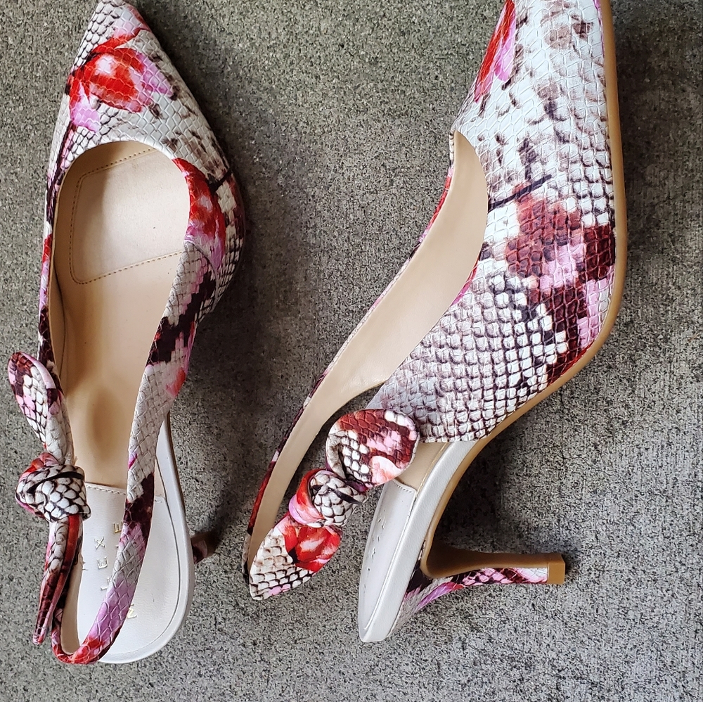 Shoes - Picture 3 of 3